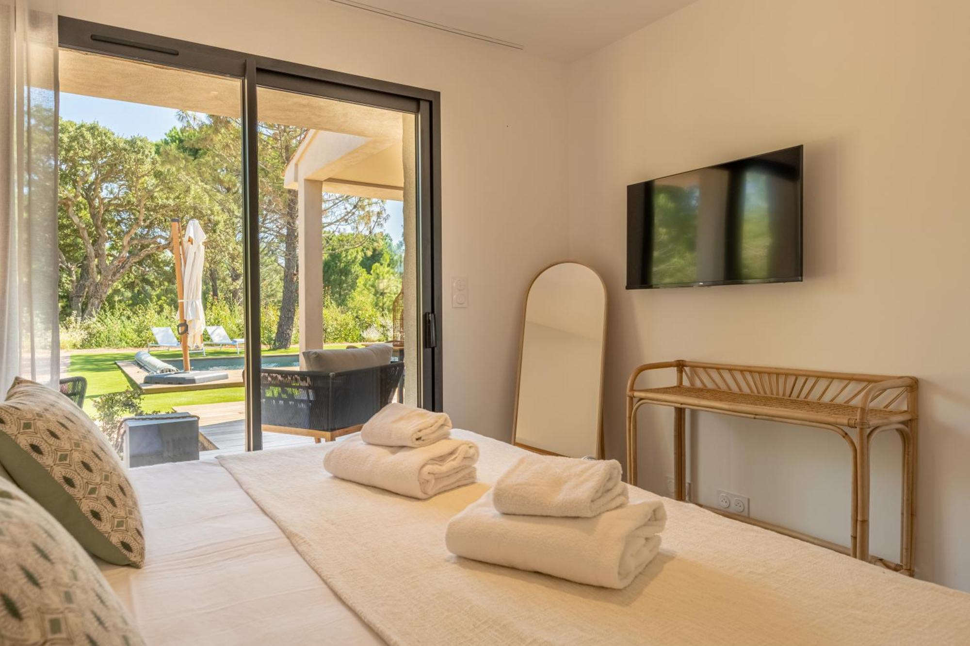 Calarossa Bay Resort Порто-Веккьо Экстерьер фото