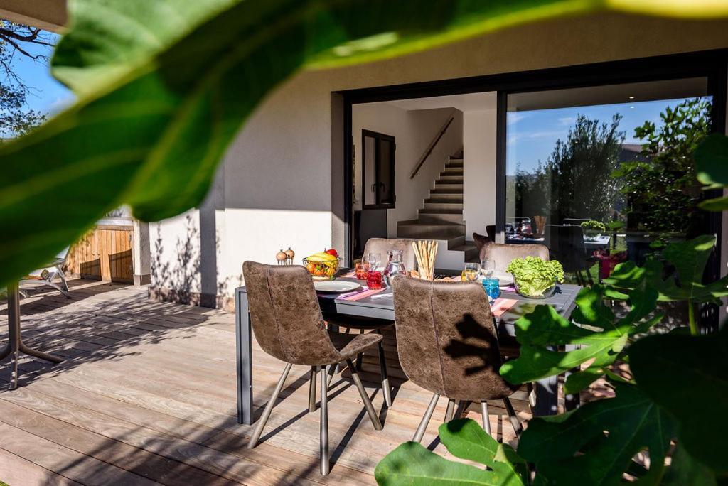 Calarossa Bay Resort Порто-Веккьо Экстерьер фото